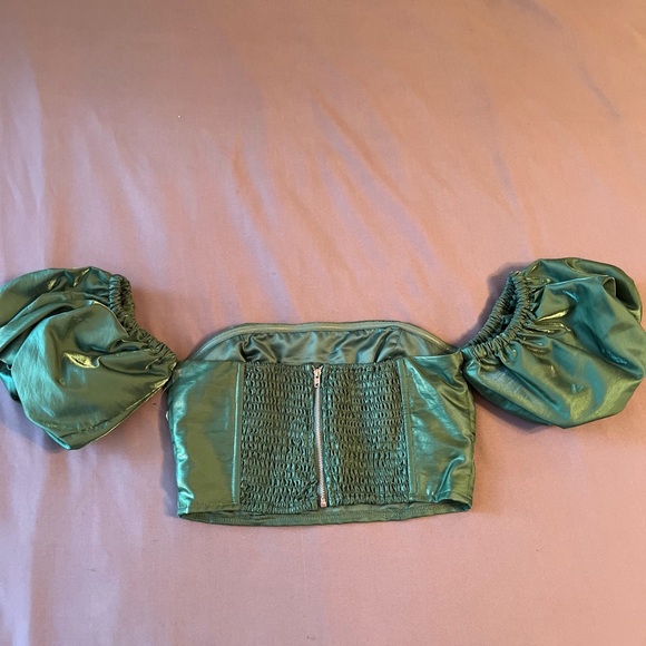 ALTARD STATE Emerald Smocked Crop Top SZ M - Picture 2 of 4